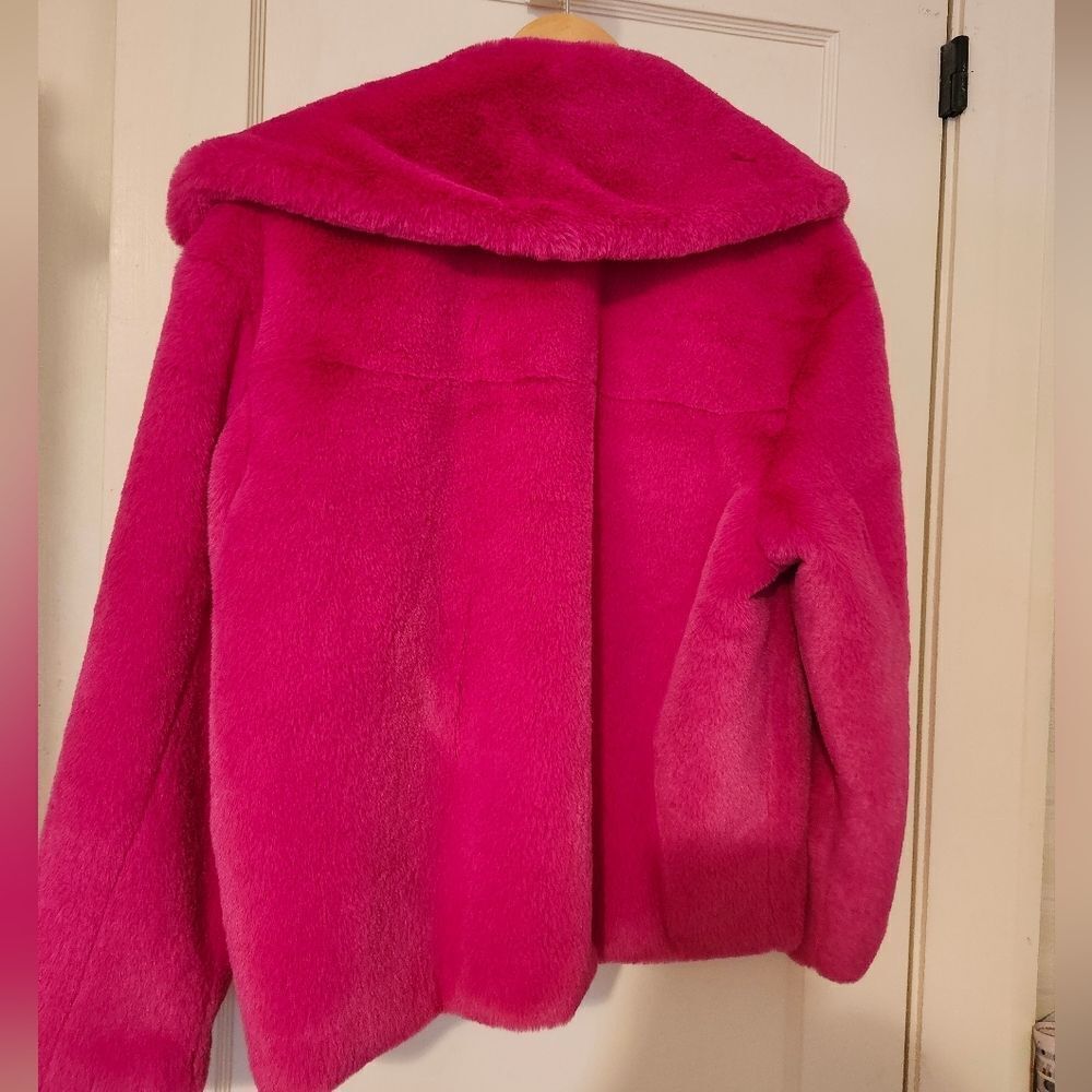 NWT House of Harlow 1960 Fuchsia Ultra Soft Faux Fur Sz. XS Bonus Ear Muffs! - Picture 10 of 11